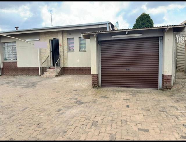 3 BEDROOM HOUSE FOR SALE IN LAUDIUM